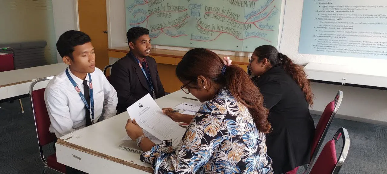INTERNSHIP BRIEFING: INTERVIEW SESSION